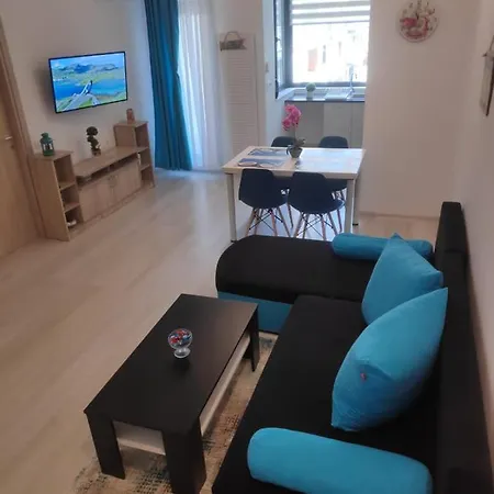 Apartamento David & Eric Năvodari